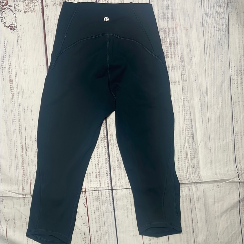 Lululemon Athletica Black Leggings for Versatile Comfort - Picture 5 of 7